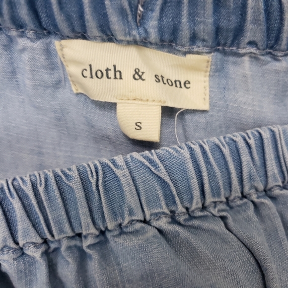 Cloth & Stone Chambray Denim off Shoulder Dress - Picture 6 of 8